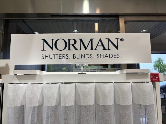 ノーマン商品の展示を始めました！