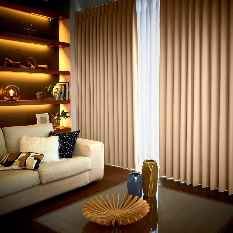 J-67030_drape_4_pull.jpg