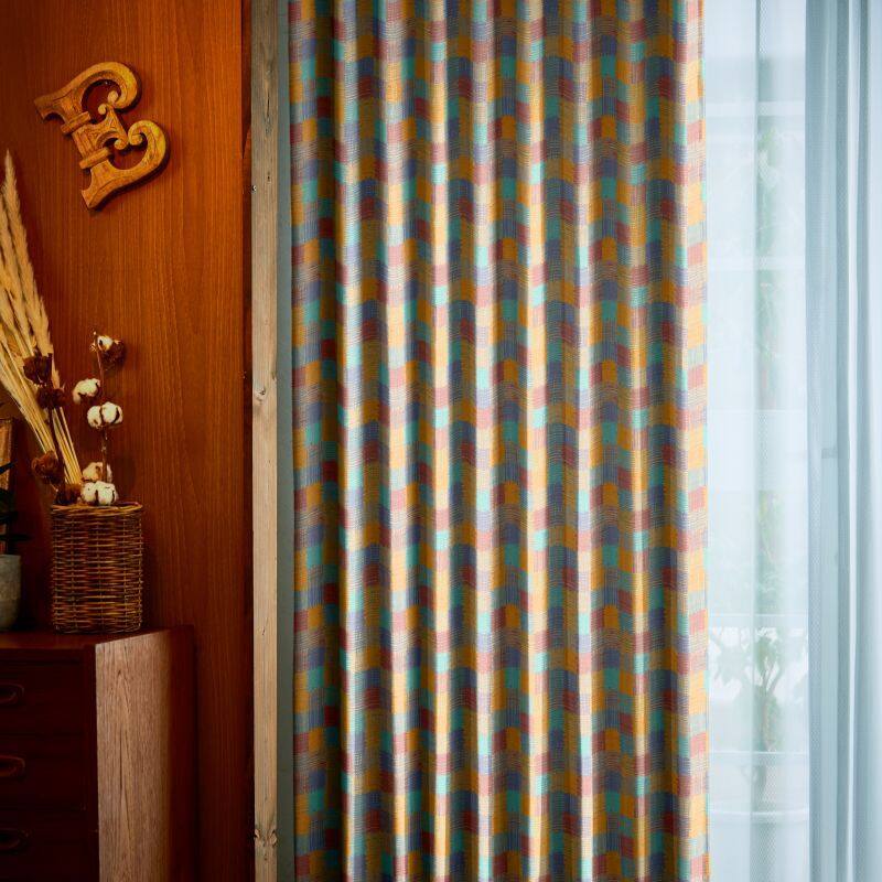 J-70038_drape_3_zoom.jpg