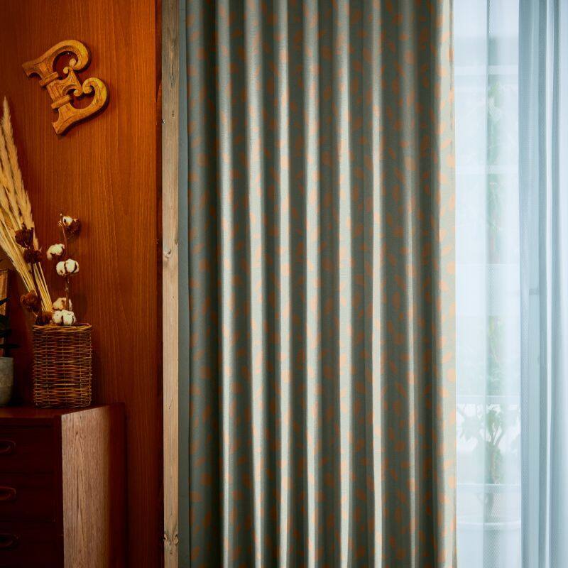 J-97315_drape_3_zoom.jpg