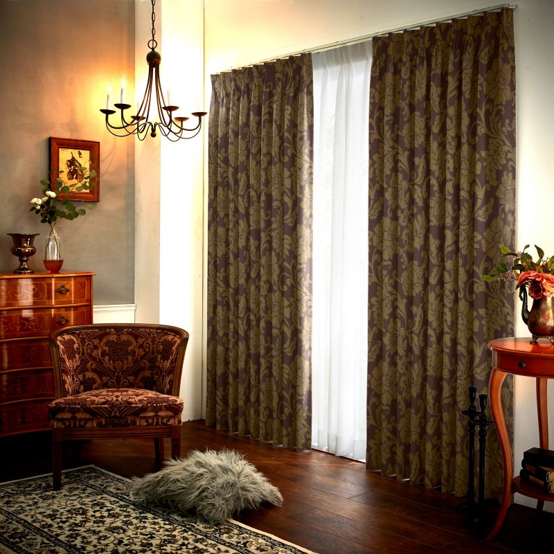 P-23003_drape_2_pull.jpg