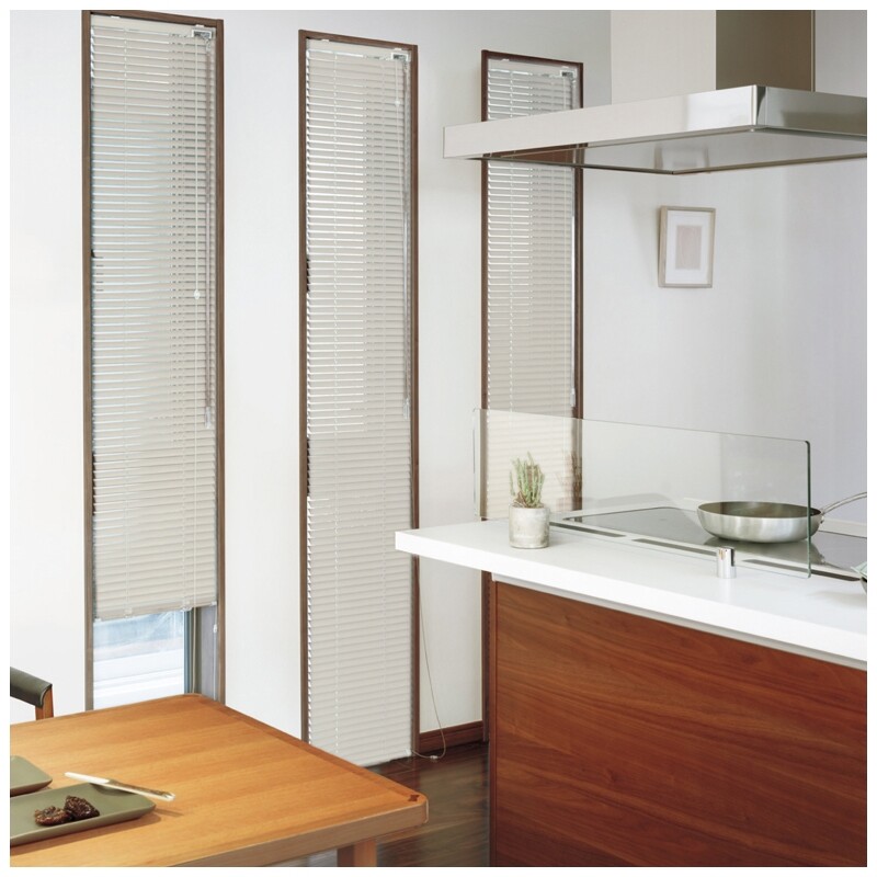 aluminumblind_wood_bathwindow_1_2001.jpg