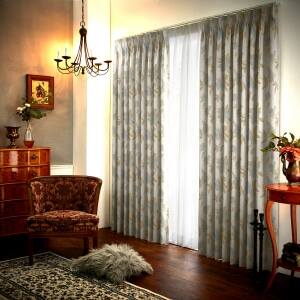 J-91016_drape_2_pull.jpg