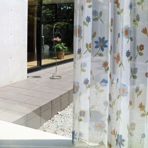 パッチフラワー カット生地 J-92351 ホワイト