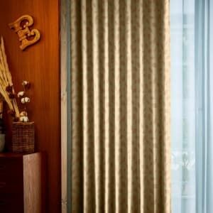 J-97313_drape_3_zoom.jpg