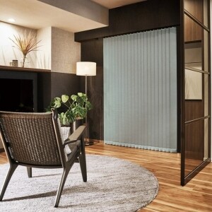 バーチカルブラインド-ラフィー遮光- A8859 スカイブルー