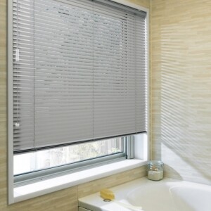 アルミブラインド-ベーシック・遮熱-(浴窓ビス止め式)グレー(ツヤ消し) JC-2838