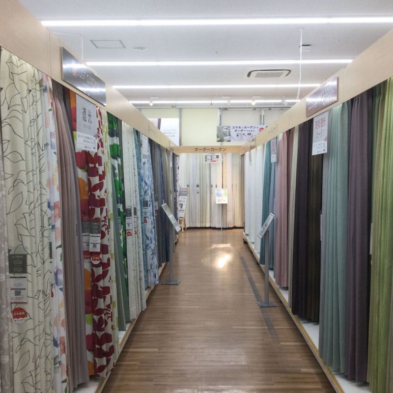 Tecc LIFE SELECT 神戸垂水店のオーダーカーテン専門店の店舗画像1枚目
