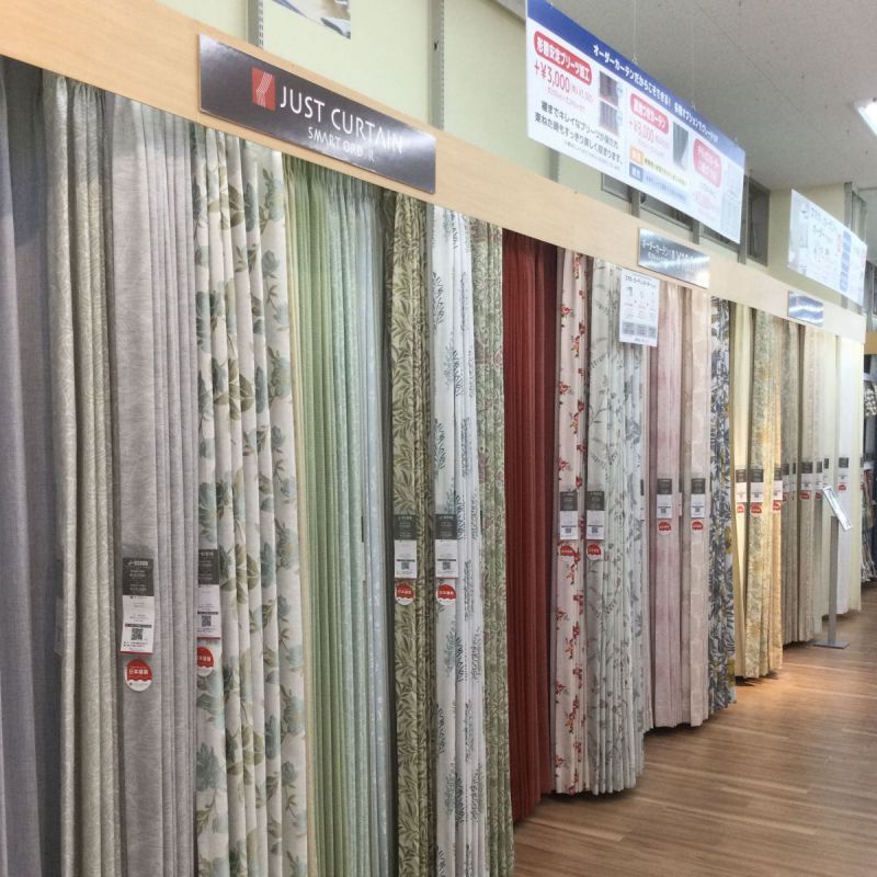 Tecc LIFE SELECT 神戸垂水店のオーダーカーテン専門店の店舗画像3枚目