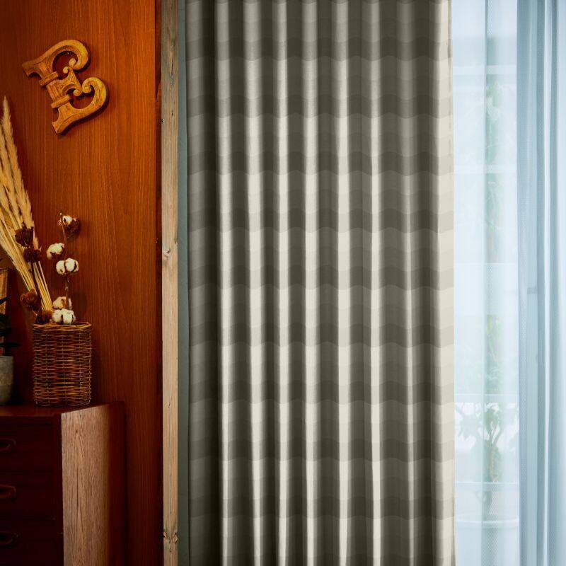 J-19072_drape_3_zoom.jpg