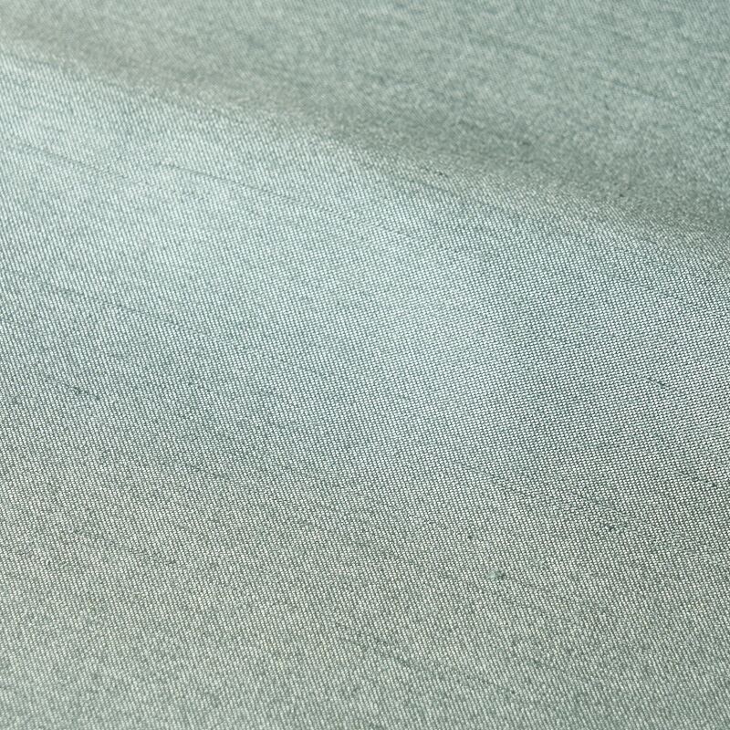 J-67169R.jpg