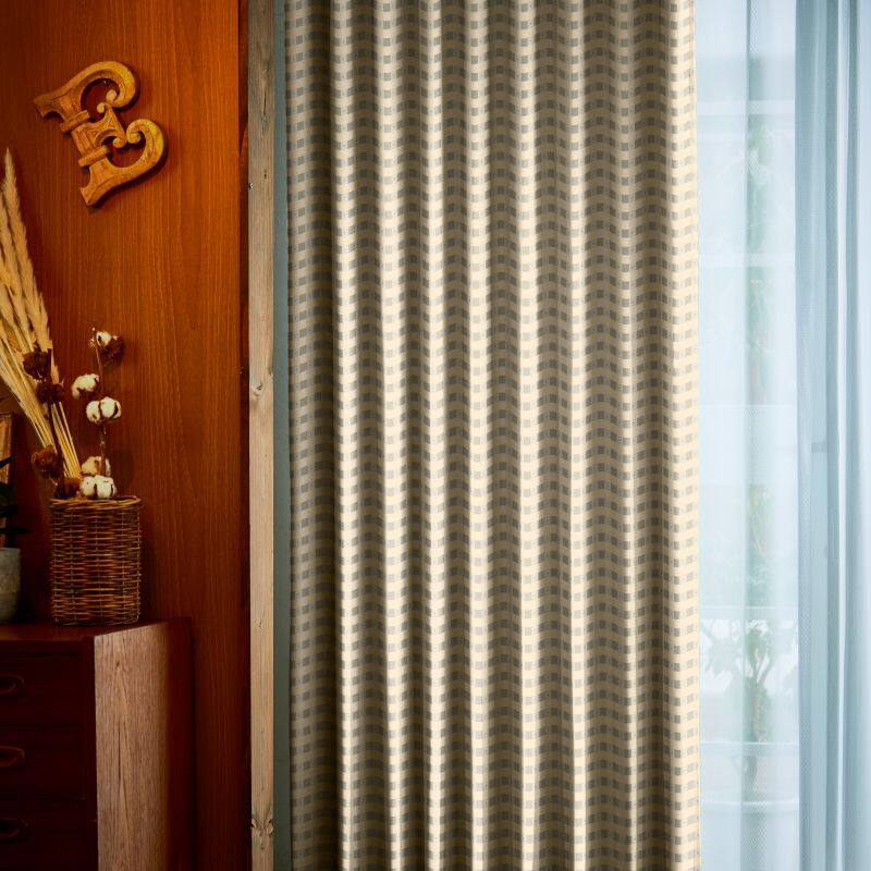 J-92470_drape_3_zoom.jpg