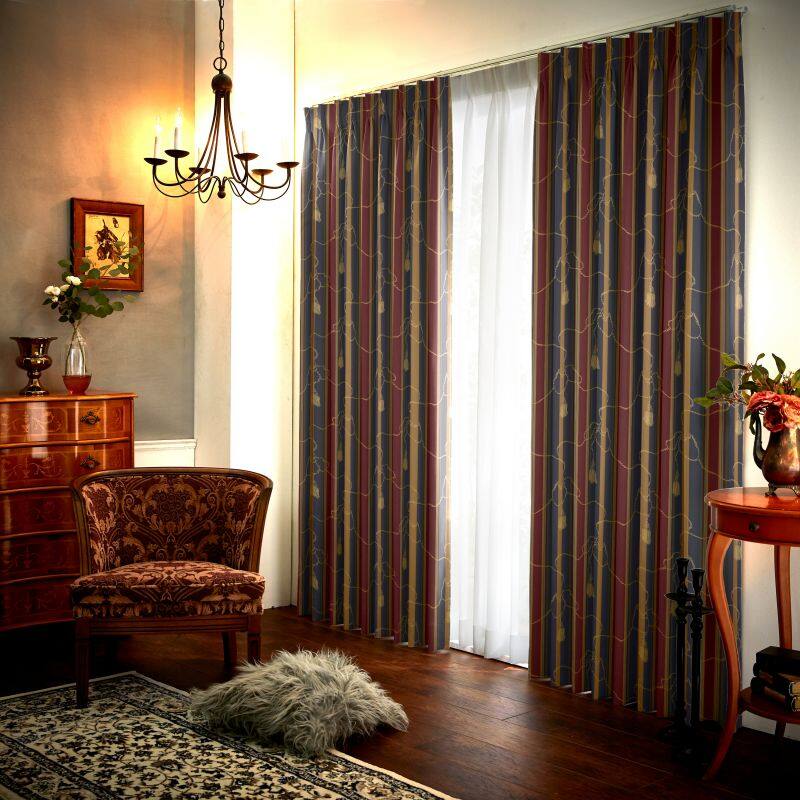 J-92720_drape_2_pull.jpg