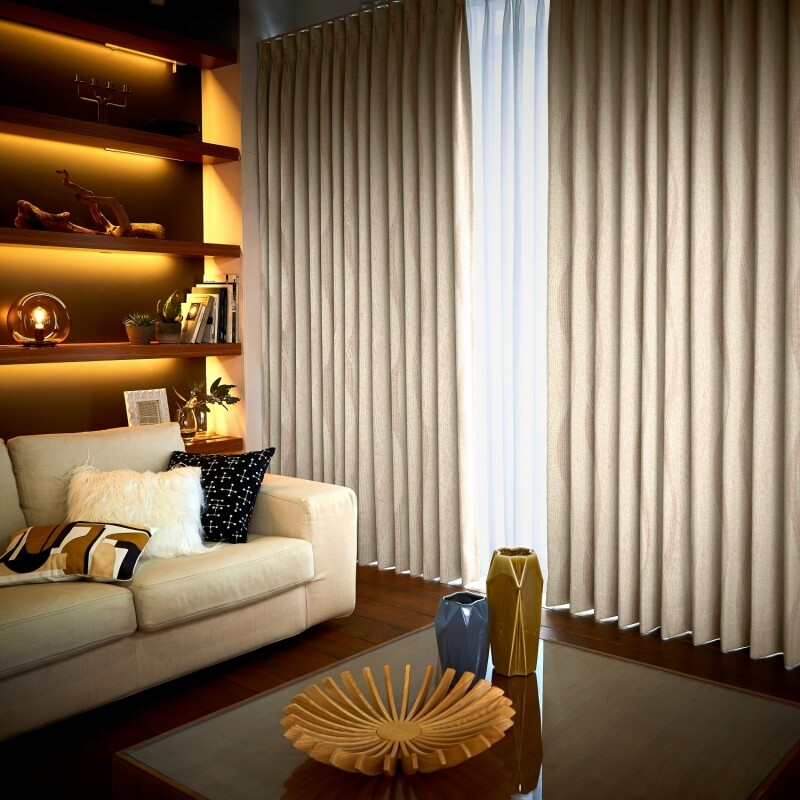 J-93067_1_drape_4_pull.jpg