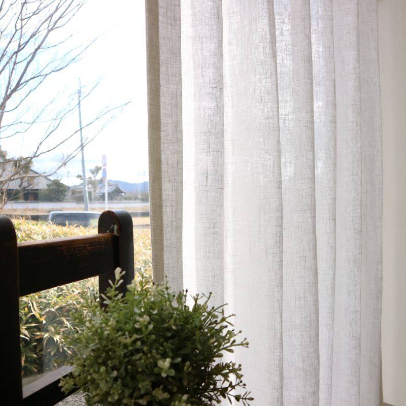 寝室ドレープカーテン